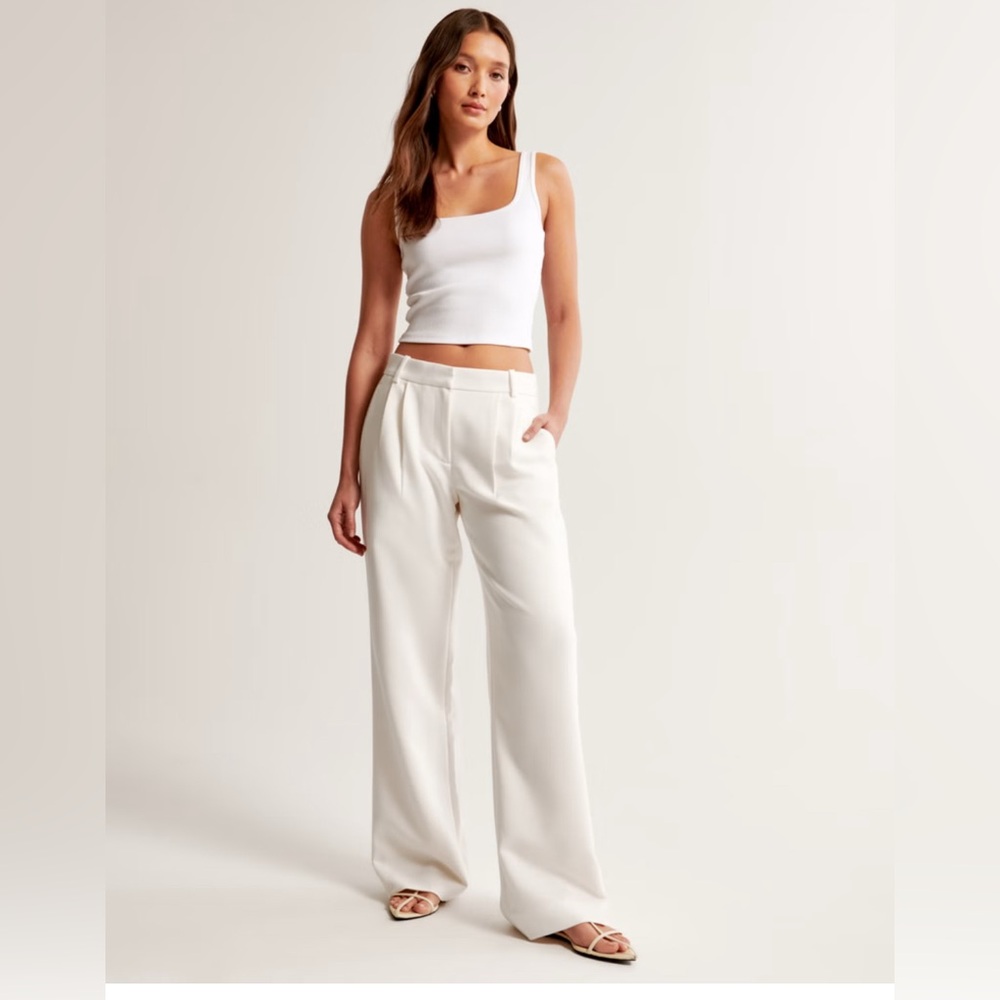 A&F Sloane Low Rise Tailored Wide Leg Pant